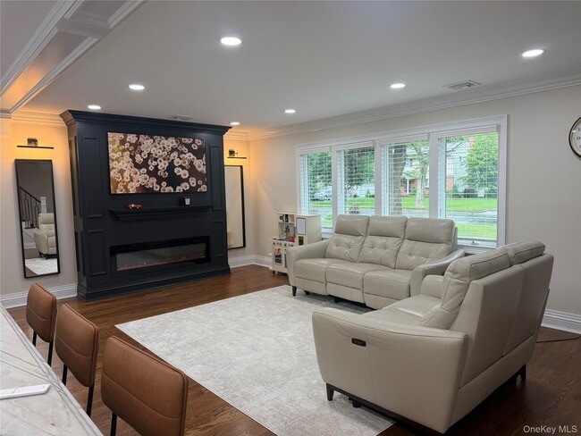 Photo - 18 Amalia Ln