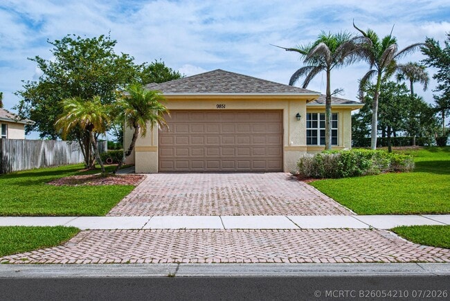 Building Photo - 9851 E Verona Cir