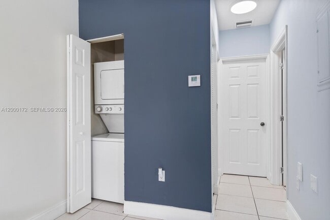 Photo - 536 NE 62nd St Unit 1