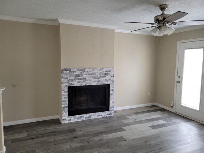 Photo - 1516 Bay Area Blvd Unidad 2