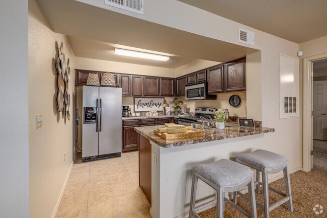 2BR, 2BA - 1,050SF - Kitchen - Tuscany Hills Luxury Apartments
