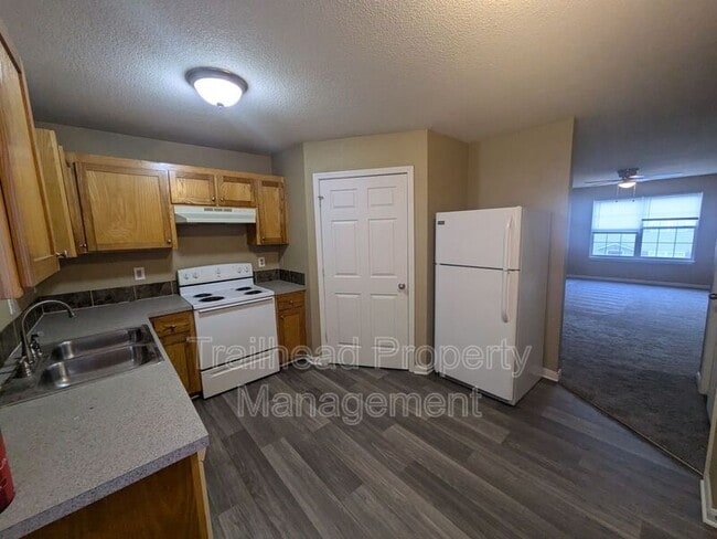 Photo - 215 S Hudson St