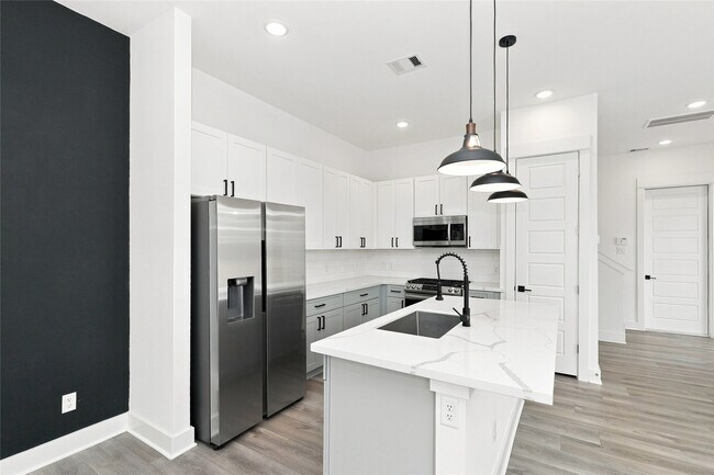 Photo - 2908 Stevens St