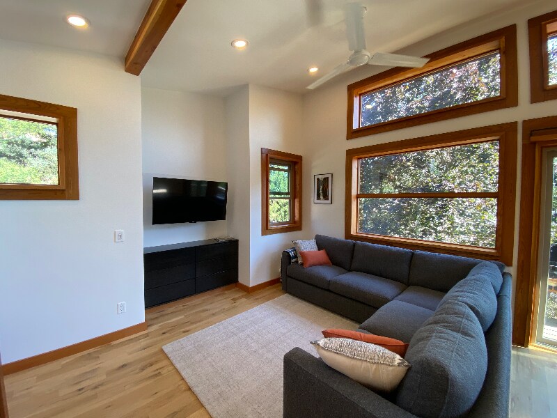 Photo - 180 NE Wauna Ave