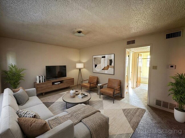 Photo - 425 W Avenue C Unit 3