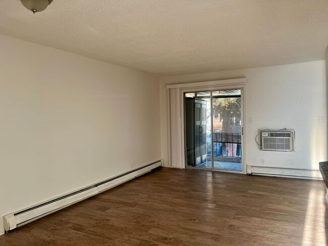 Photo - 1 bed Condo Available in SouthWest Denver! Top Floor! Unit E