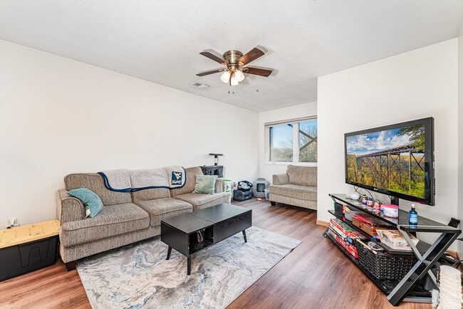 Photo - Alpine Apartments