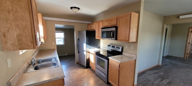 Photo - 825 N 7th St