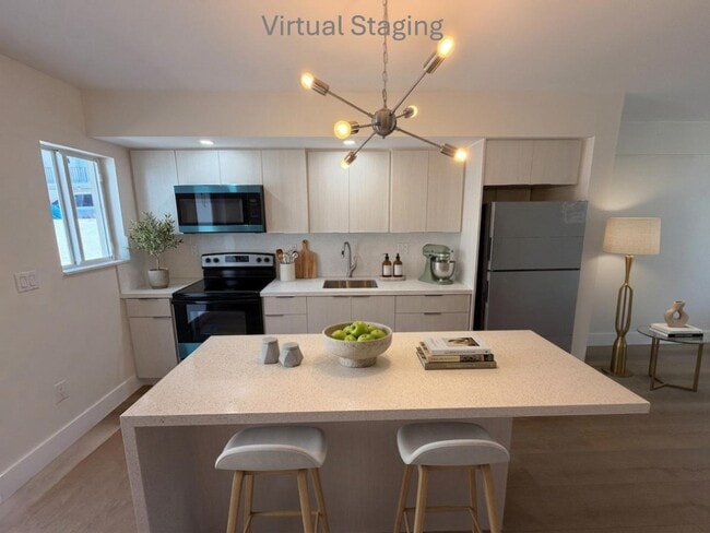 Photo - 1910 SW 17th Ave