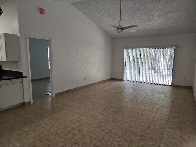 Photo - 5912 Orange Grove Ave