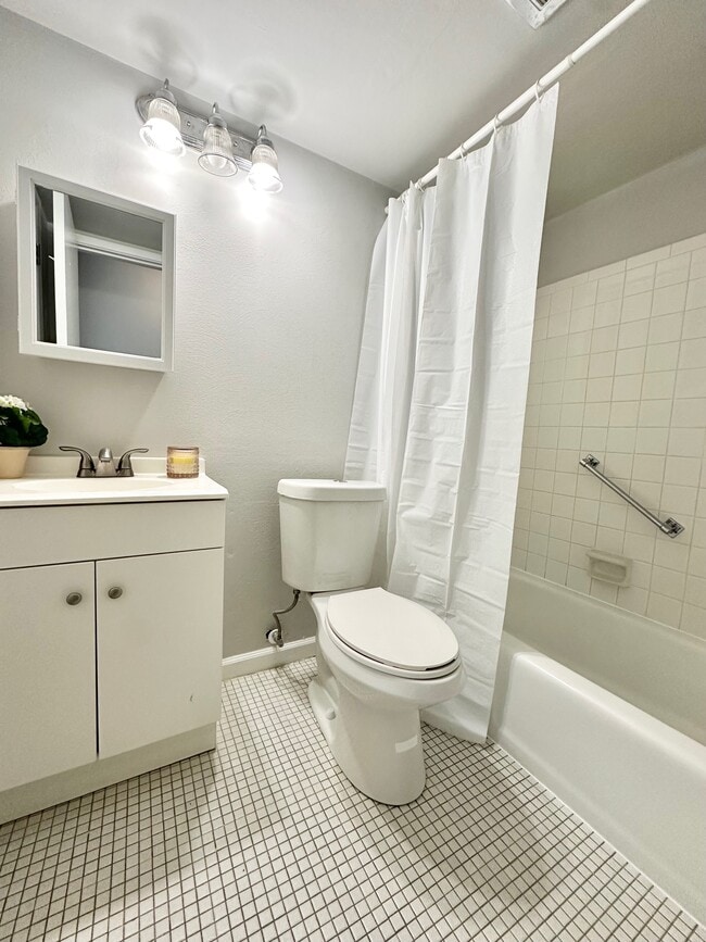 Photo - 7500 Morganford Rd