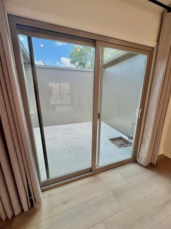 Photo - 5935 Meadow Way