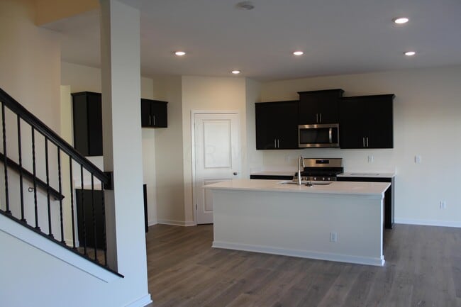 Photo - 448 Park Vista Dr