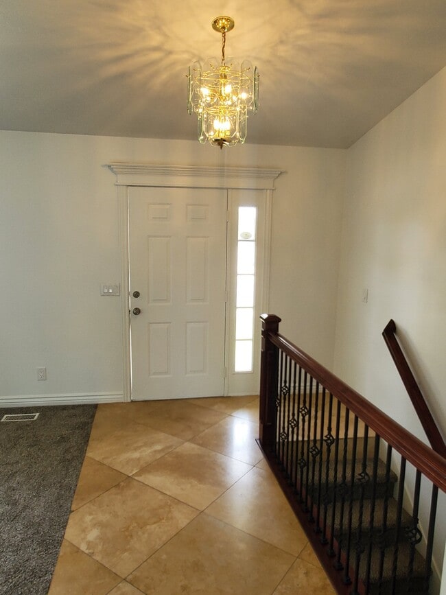4785 Dorilee Dr