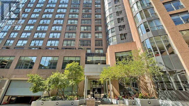 Photo - 7 Carlton St. Unit 1002