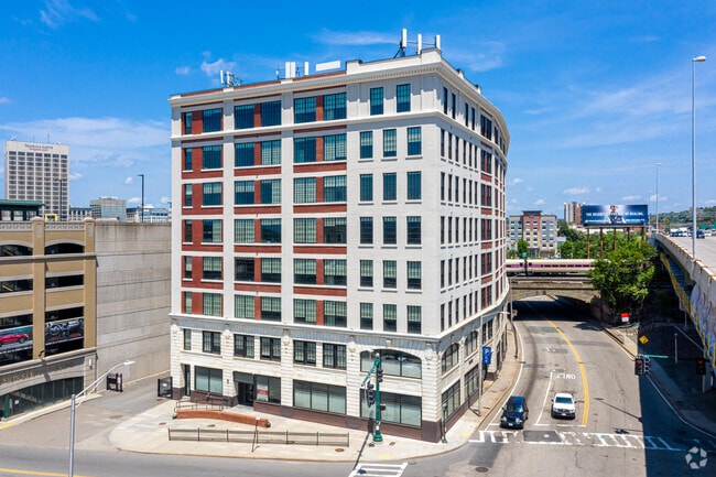 Building Photo - Edge Union Station