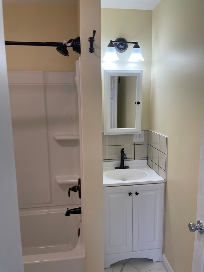 Photo - 1574 Montgomery Ave