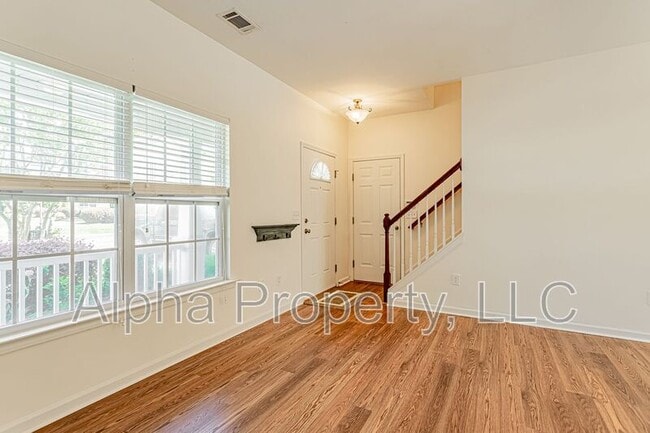 Photo - 382 Juniper Bend Cir