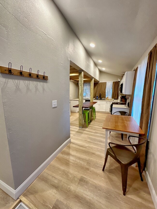 Photo - 614 Jamesville Ave