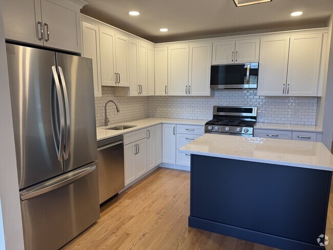 Building Photo - 27 Railroad Ave Unit 102 Rental