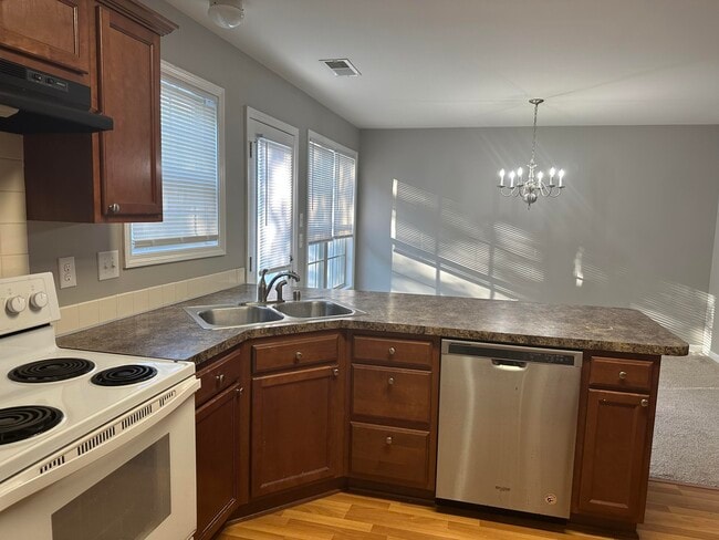 Photo - 2512 Rockaway Pl