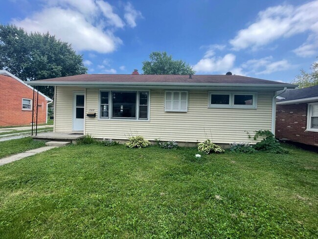 3 Bedroom House! - 3 Bedroom House!