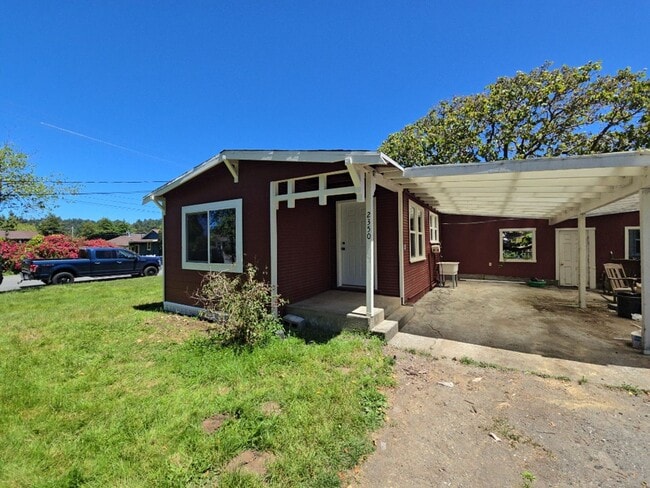Photo - Studio cottage near Cal Poly Humboldt offers remodeled interior