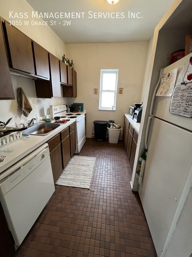 Photo - 1055 W Grace St Unit 2W