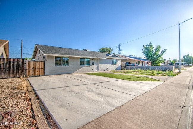 Building Photo - 3729 W Butler Dr Rental