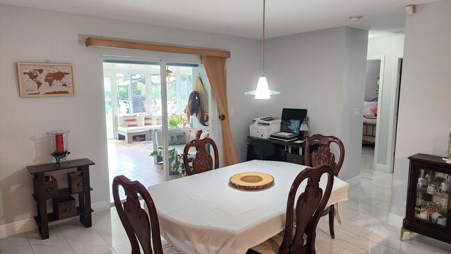 Photo - 562 SE Majestic Terrace