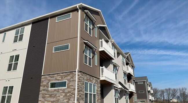 Photo - Briar Ridge Commons