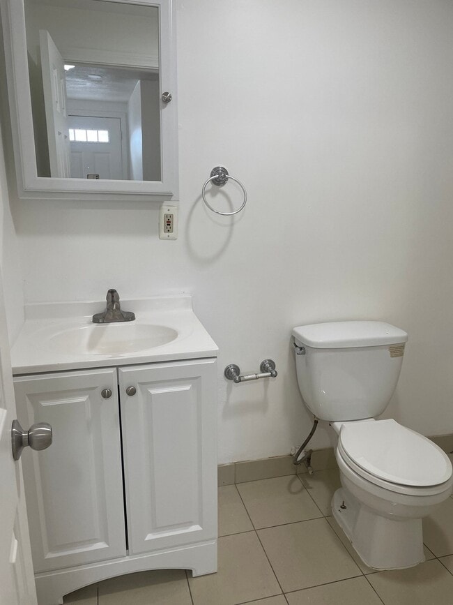 Photo - 143 Arlington St Unit C