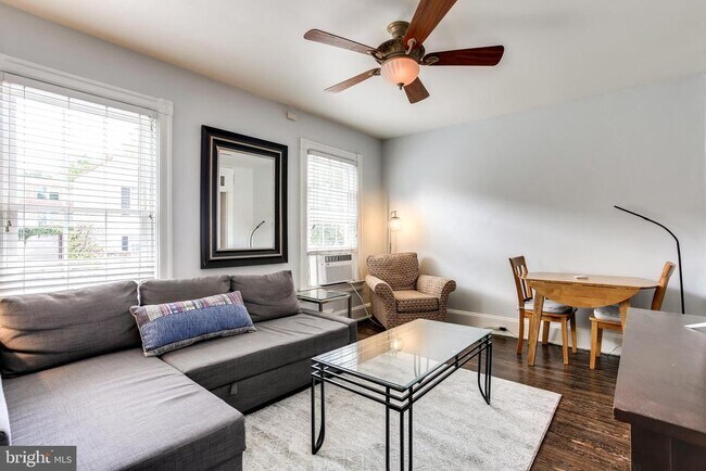 Photo - 1211 33rd St NW