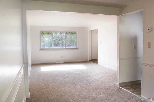 Photo - 116 Berehaven Dr