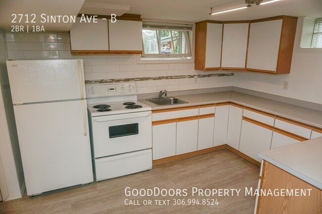 Building Photo - 2712 Sinton Ave Unit B