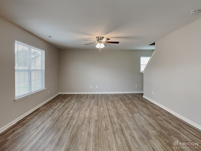 Photo - 3832 Hope Marian St