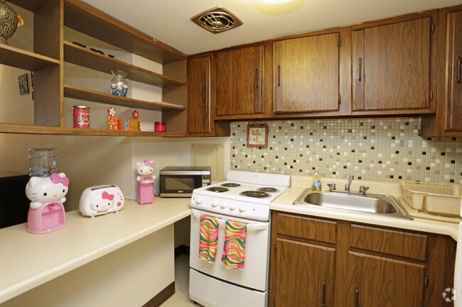 2BR,1BA-807 SF