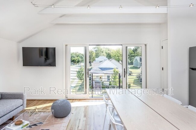 Photo - 123 Idlewild Ave