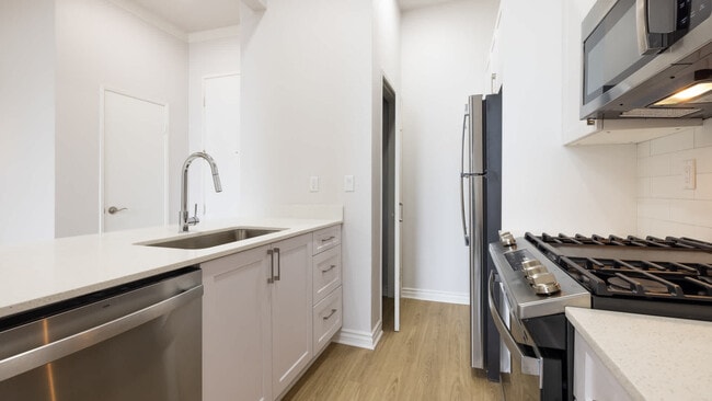 Kitchen with Stainless Steel Appliances - Versailles