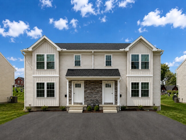 Building Photo - 273 Locust St