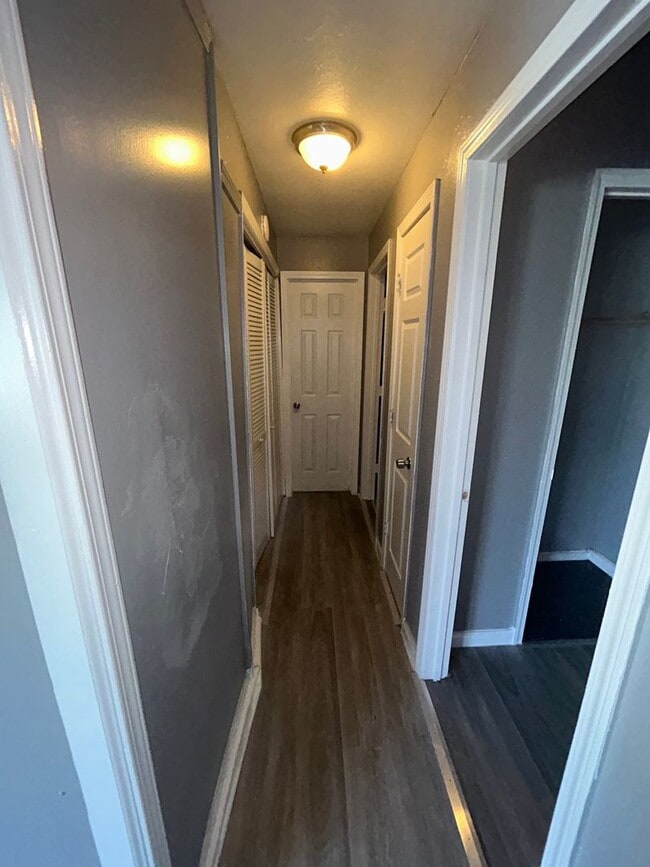 Photo - LIMITED TIME**NO APPLICATION FEE**1/2 OFF DEPOSIT**