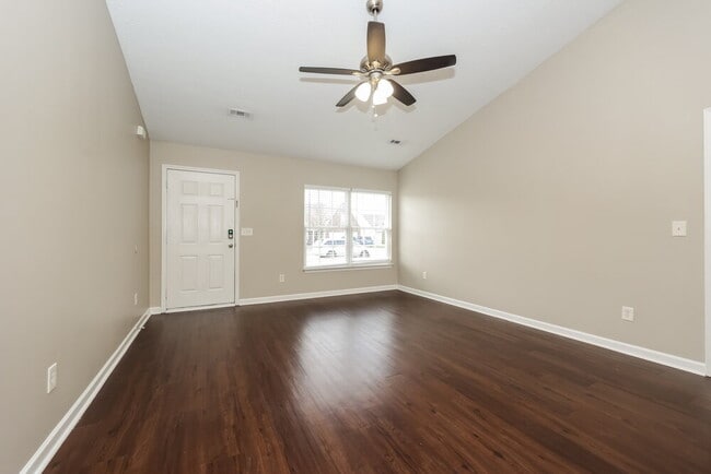 Photo - 3014 Deer Trail Dr