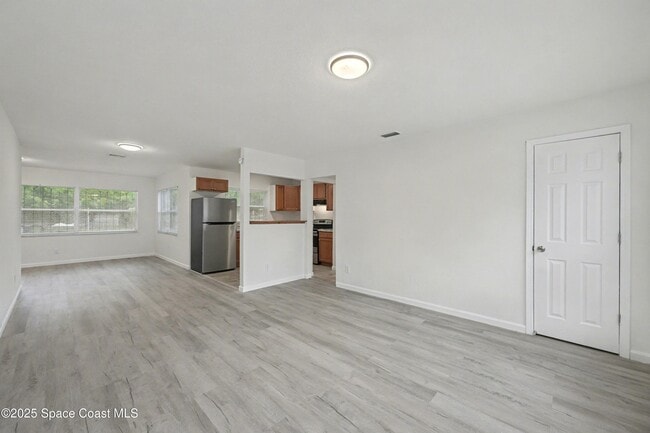 Photo - 990 Pinson Blvd