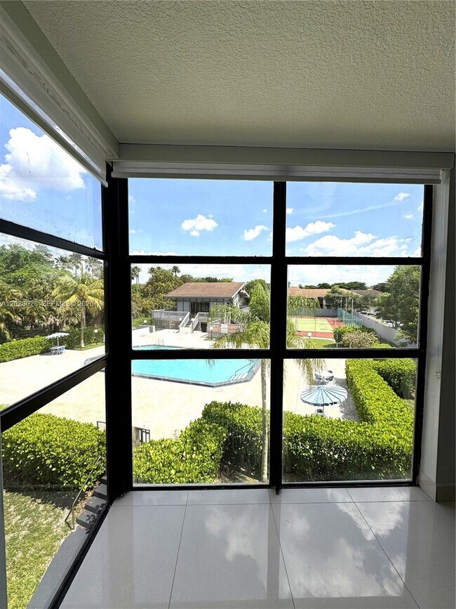 Photo - 18000 NW 68th Ave Unit 314-A
