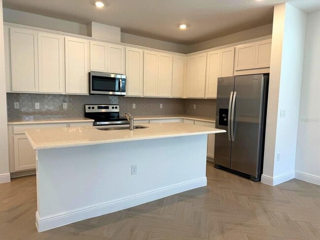 Photo - 2052 Axel St