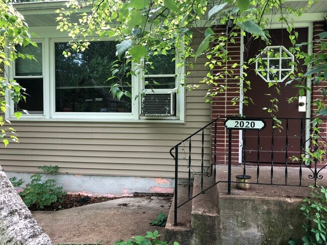 Front Door - 2020 Field St Apartments Unit 2020 Field