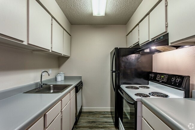Photo - Cimarron Apartments