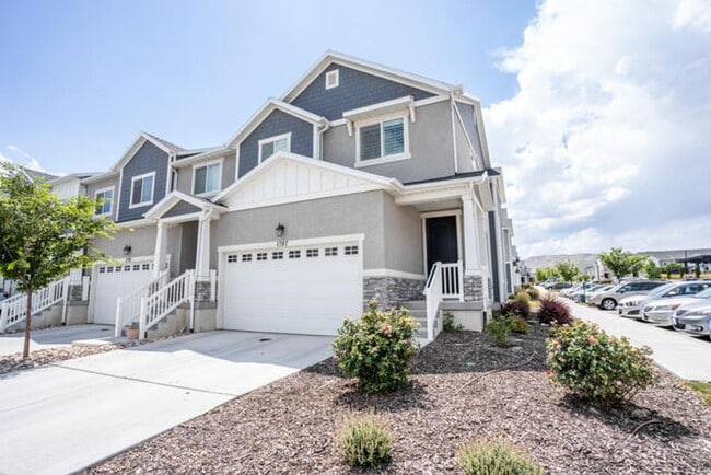 Photo - Upgraded Pet Friendly Lehi townhome