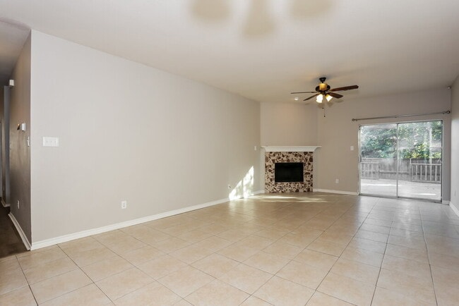 Photo - 2804 Hilcroft Ave