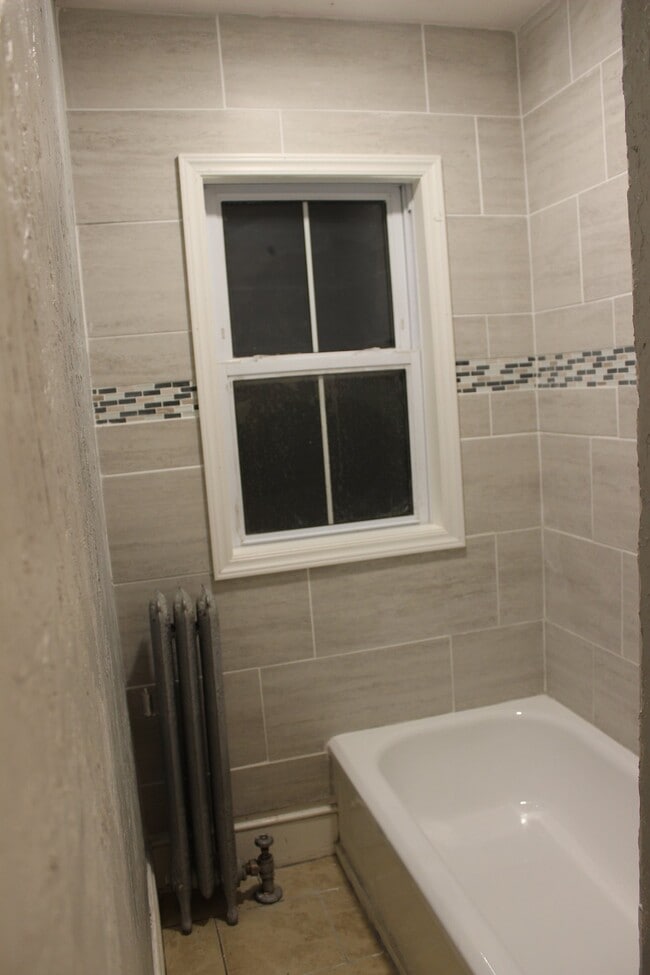 Photo - 30 Strathmore Rd Unit 3